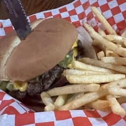 Green Chile Cheeseburger