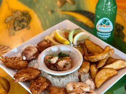 La Playa Combination (shrimp sampler)