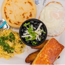 Shredded Chicken Cachos Dish