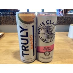 WhiteClaw/ Truly