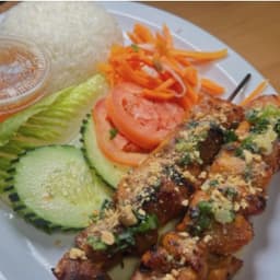 Grilled Chicken skewers- Com Ga lui